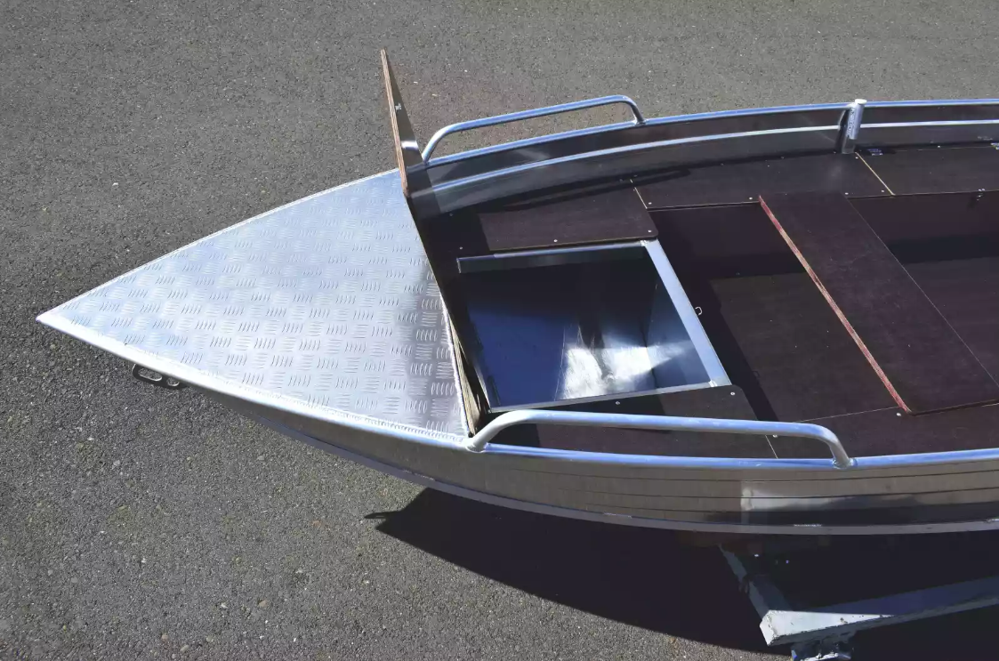 Алюминиевая лодка Wyatboat-390 M в Боровичах Алюминиевая лодка Wyatboat-390 M в Боровичах