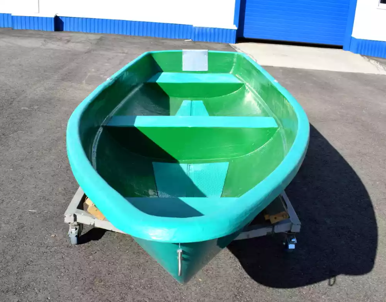 Стеклопластиковая Лодка Голавль в Боровичах