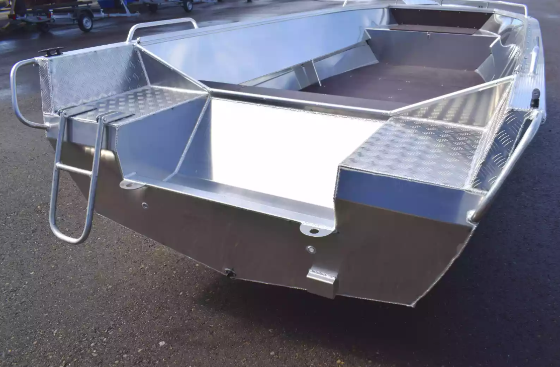 Алюминиевая лодка Неман-500 P в Боровичах