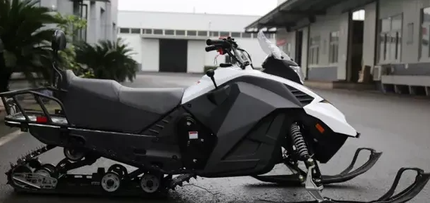 Снегоход ULAR 220 в Боровичах