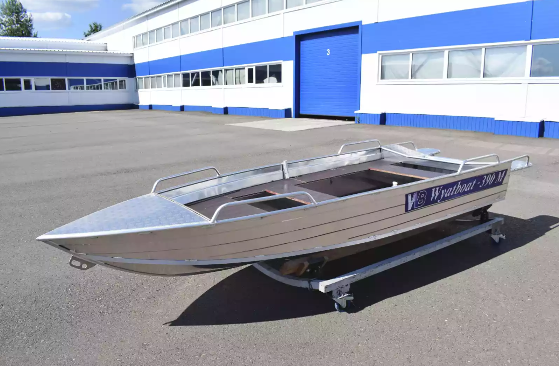 Алюминиевая лодка Wyatboat-390 M в Боровичах Алюминиевая лодка Wyatboat-390 M в Боровичах