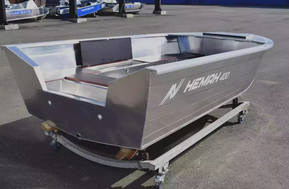 Алюминиевая лодка Неман-400 Р PRO в Боровичах