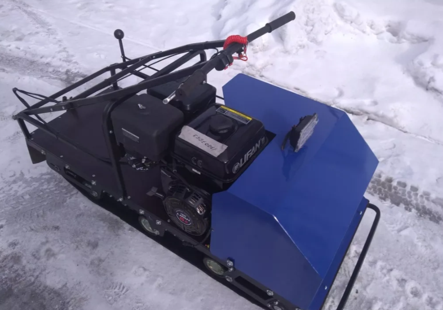 Мотобуксировщик AhtaR ЗИМА с реверсом (задний ход) в Боровичах