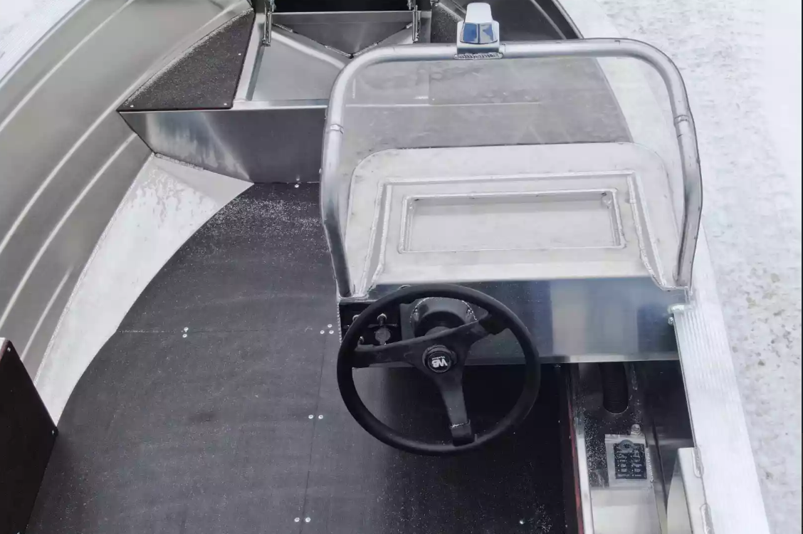 Алюминиевая лодка Неман-400 С в Боровичах