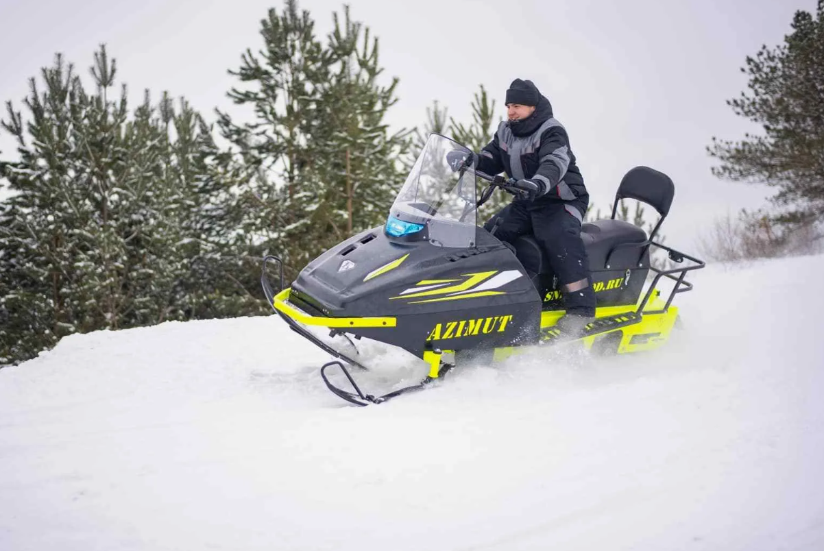 Миниснегоход Бурлак Азимут 20 л.с.  Б/У в Боровичах