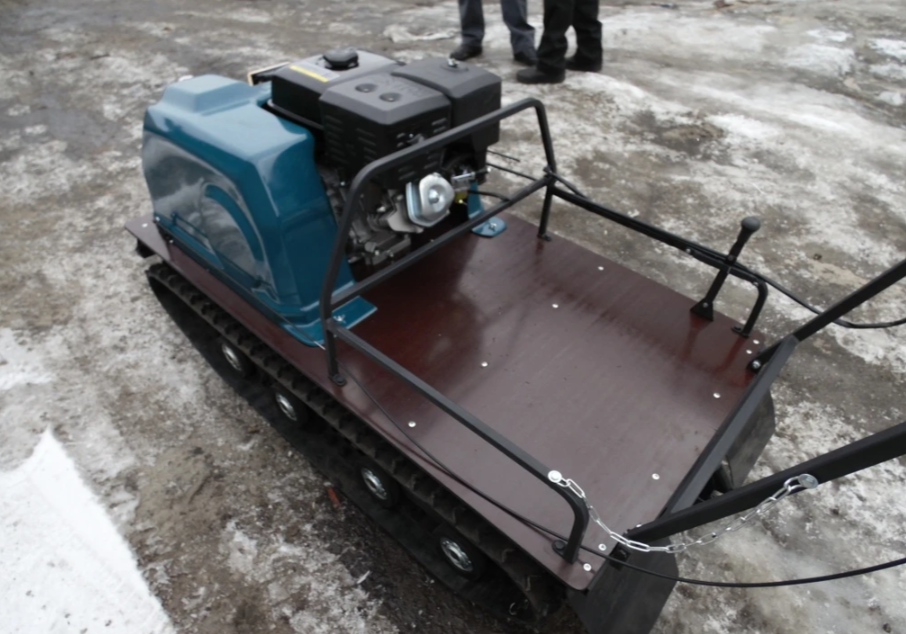 Мотобуксировщик AhtaR LR13 с реверс-вариатором Буран (задний ход) в Боровичах