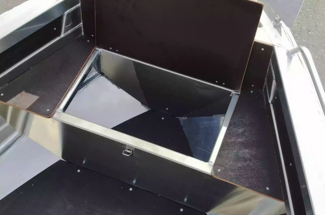 Алюминиевая лодка  Неман-480 Р в Боровичах