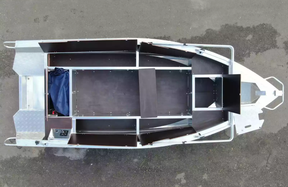 Алюминиевая лодка Wyatboat-390РМ в Боровичах Алюминиевая лодка Wyatboat-390РМ в Боровичах