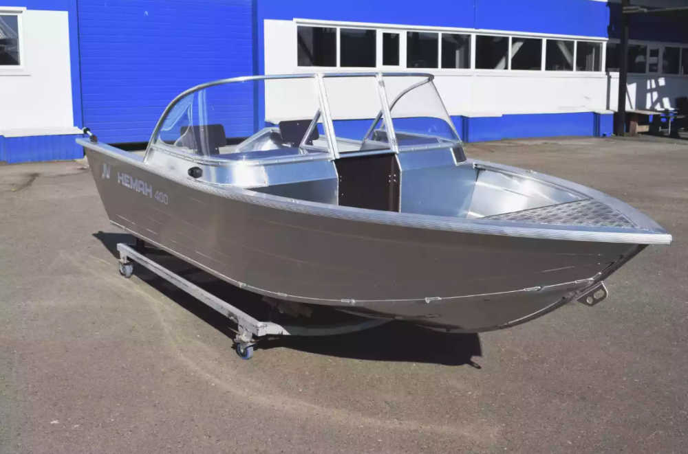 Алюминиевая лодка  Неман-400 DCM в Боровичах
