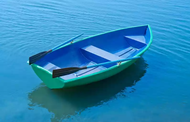 Стеклопластиковая лодка Дельфин в Боровичах