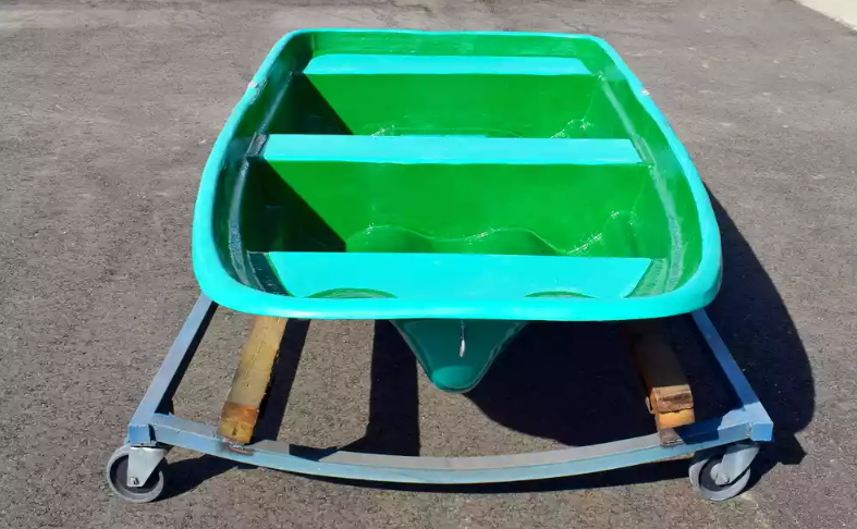 Стеклопластиковая лодка Старт (тримаран) в Боровичах