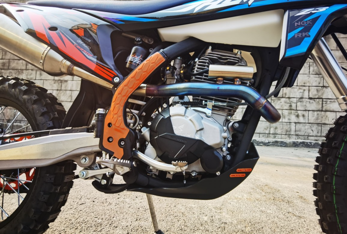 Мотоцикл JHLMOTO JHL Z3 CB250 (172FMM-3A) в Боровичах