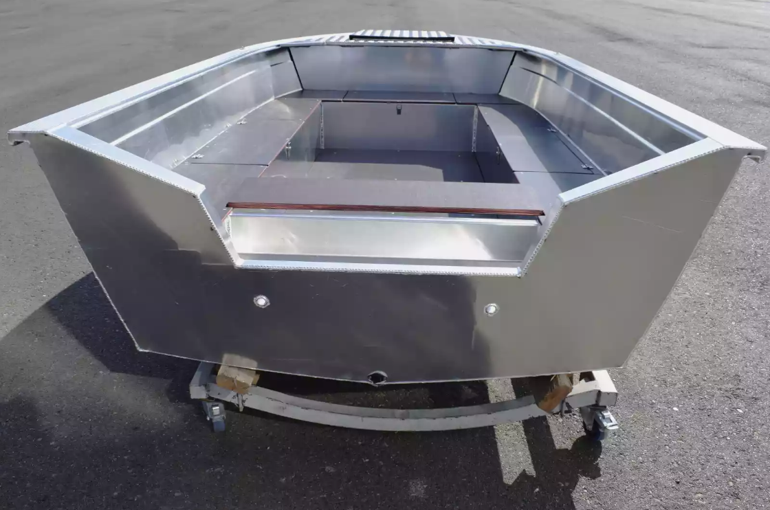 Алюминиевая лодка Неман-400 Р PRO в Боровичах