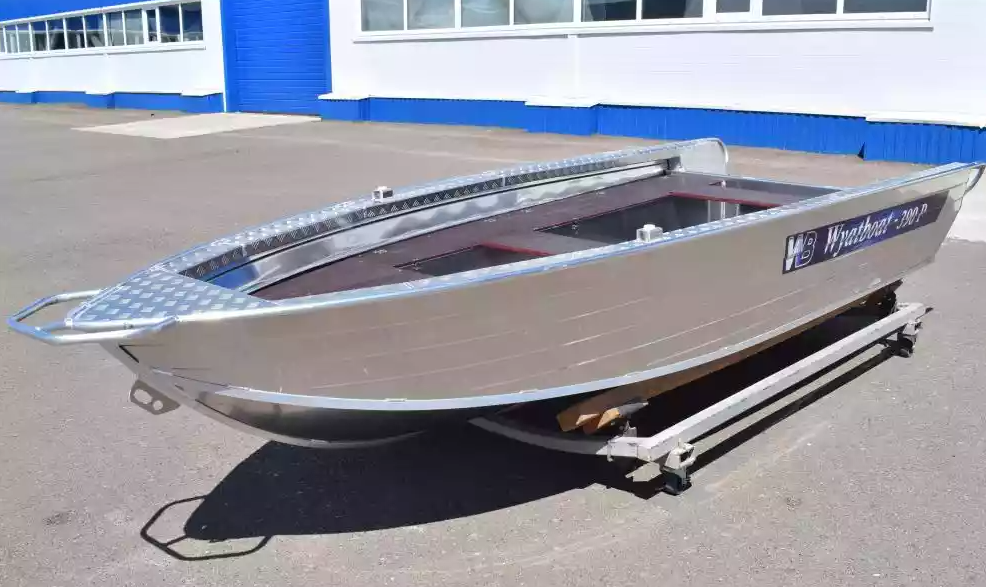 Алюминиевая лодка Wyatboat-390РМ в Боровичах Алюминиевая лодка Wyatboat-390РМ в Боровичах