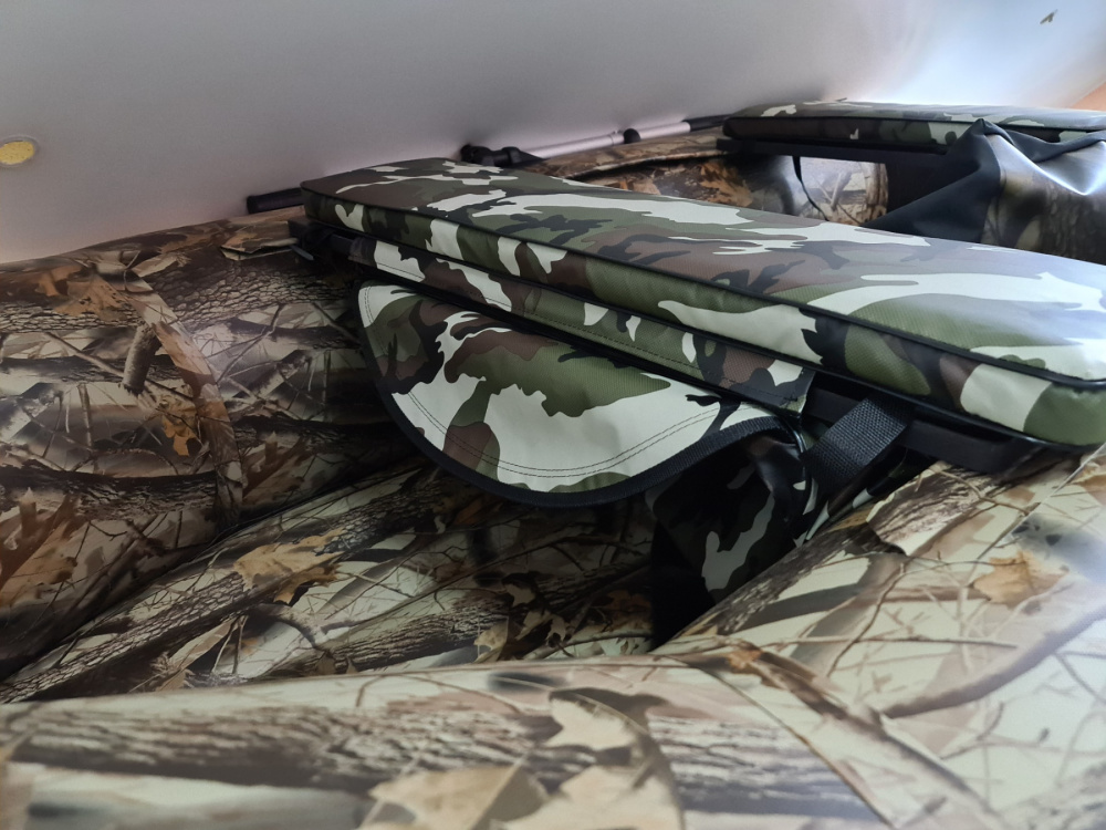 КОМПЛЕКТ МЯГКИХ НАКЛАДОК С СУМКОЙ ДЛЯ ЛОДОК 80Х20 КАМУФЛЯЖ в Боровичах