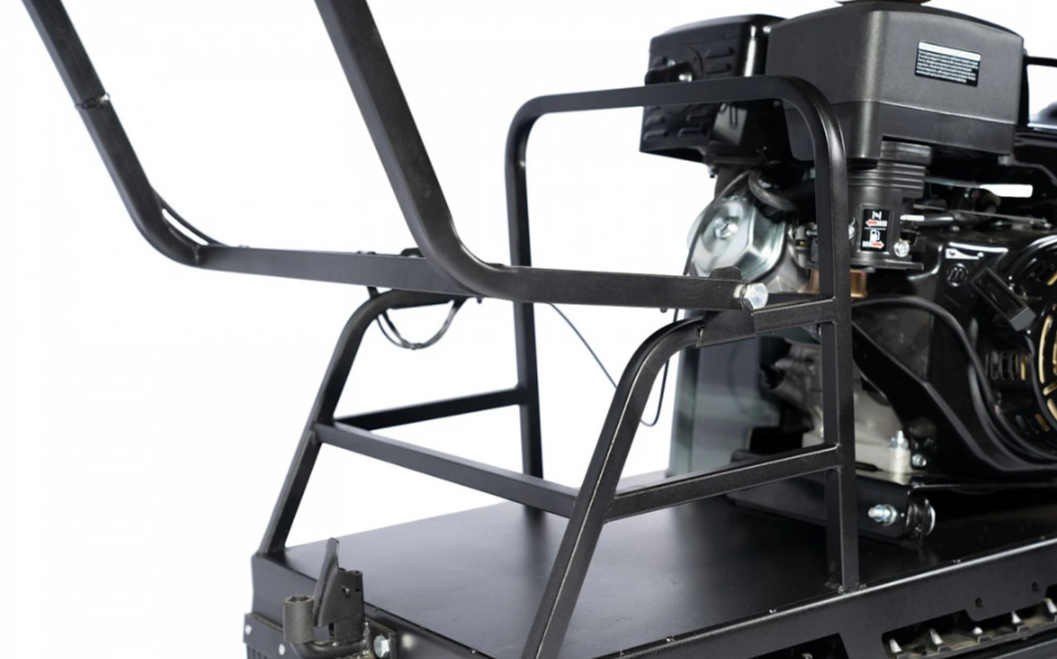 Мотобуксировщик БУРЛАК-M2 LFS 15 л.с.(передний привод, склизы) в Боровичах