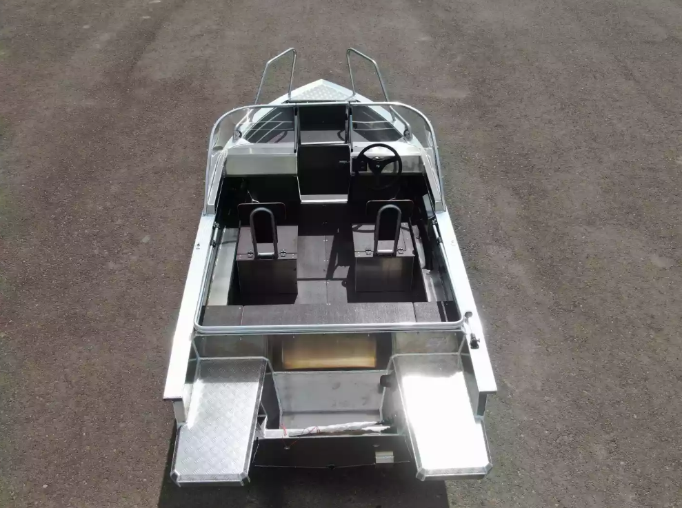 Алюминиевая лодка  Неман-400 DCM NEW в Боровичах