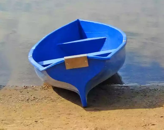 Стеклопластиковая лодка Омуль в Боровичах