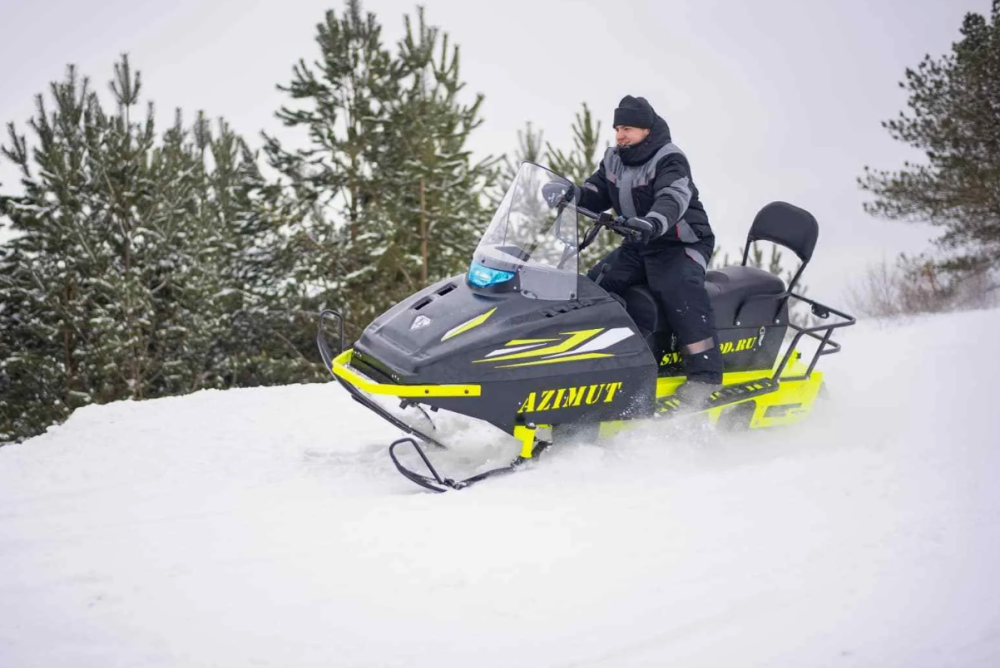 Миниснегоход Бурлак Азимут 24 л.с. , эл.запуск, реверс, тормоз гидравл, капот черный в Боровичах