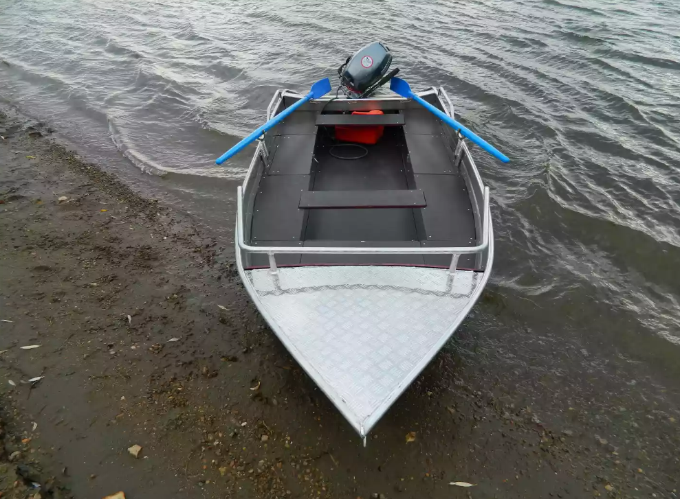 Алюминиевая лодка Wyatboat-390 M в Боровичах Алюминиевая лодка Wyatboat-390 M в Боровичах