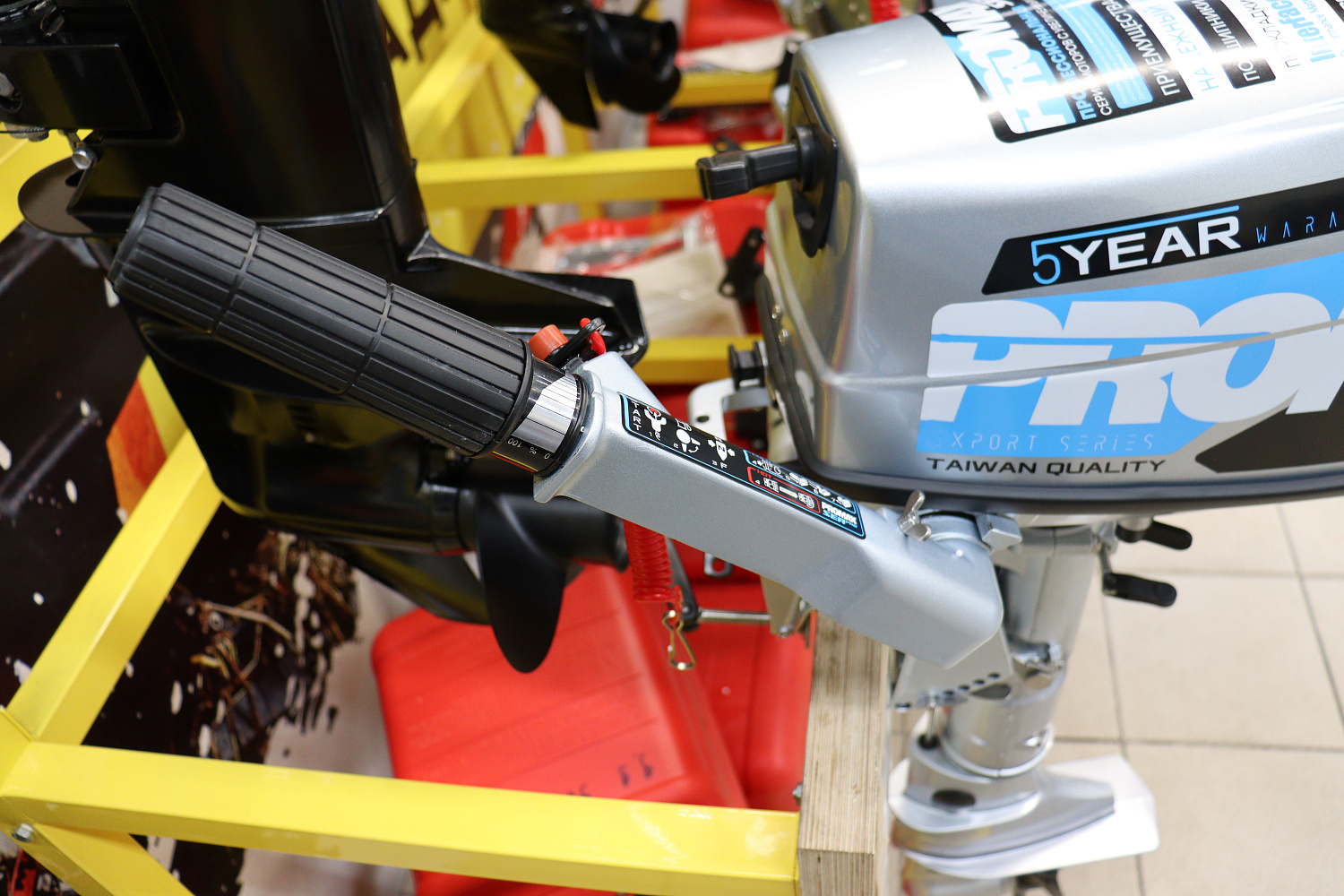 Лодочный мотор PROMAX SP5FHS (внешний бак 12 л) в Боровичах